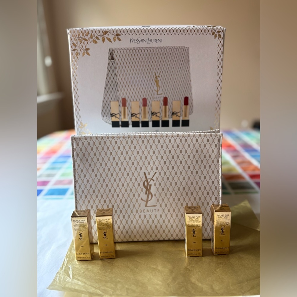 ⚜️💄⚜️YVES SAINT LAURENT HOLIDAY FOUR PIECE SATIN LIPSTICK SET ⚜️💄⚜️ NWT ⚜️💄⚜️ - Picture 2 of 16